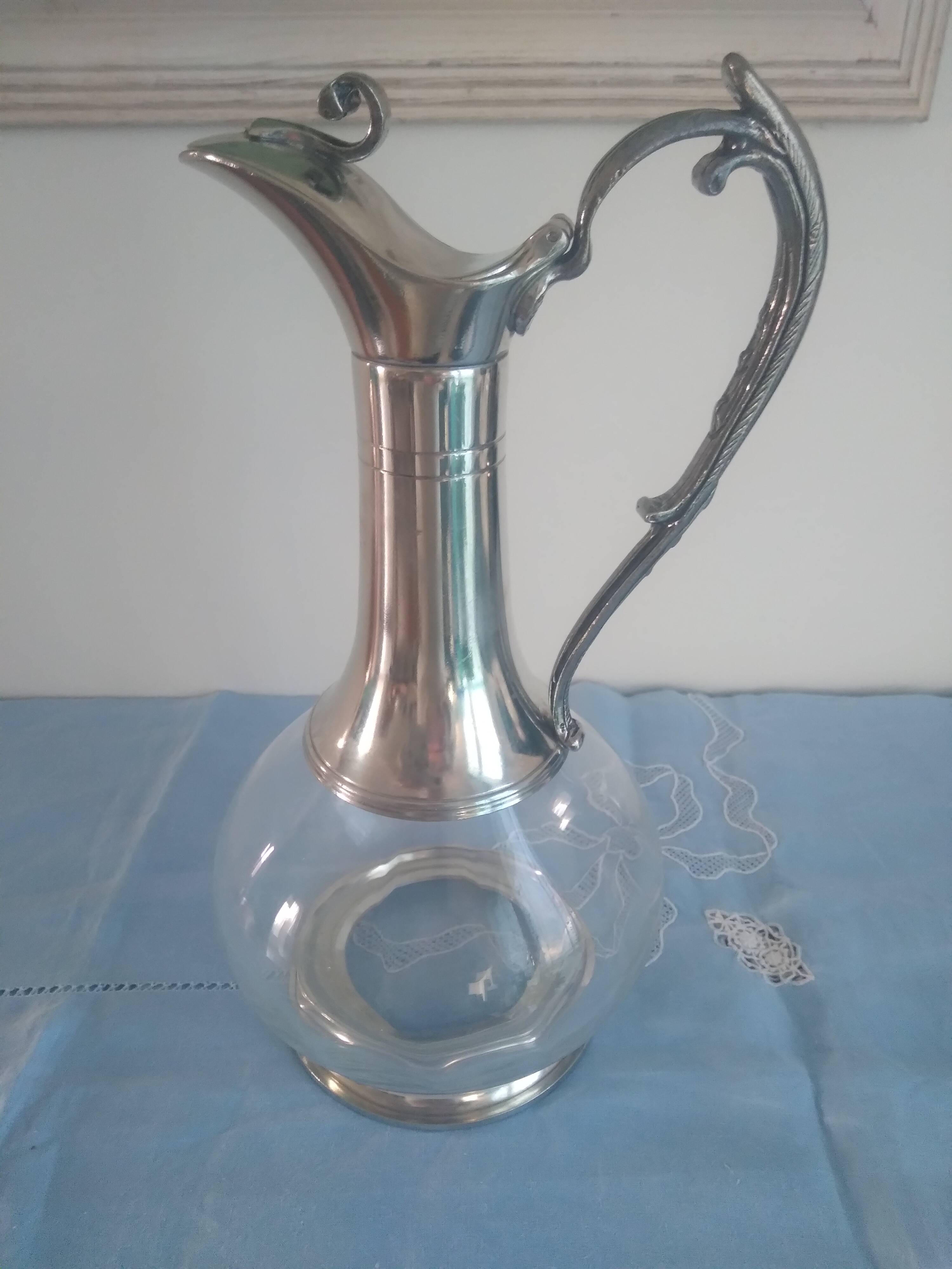 Decanter in pewter and crystal