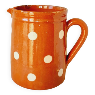 Beige polka dot enameled terracotta carafe