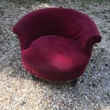 Rounded armchair