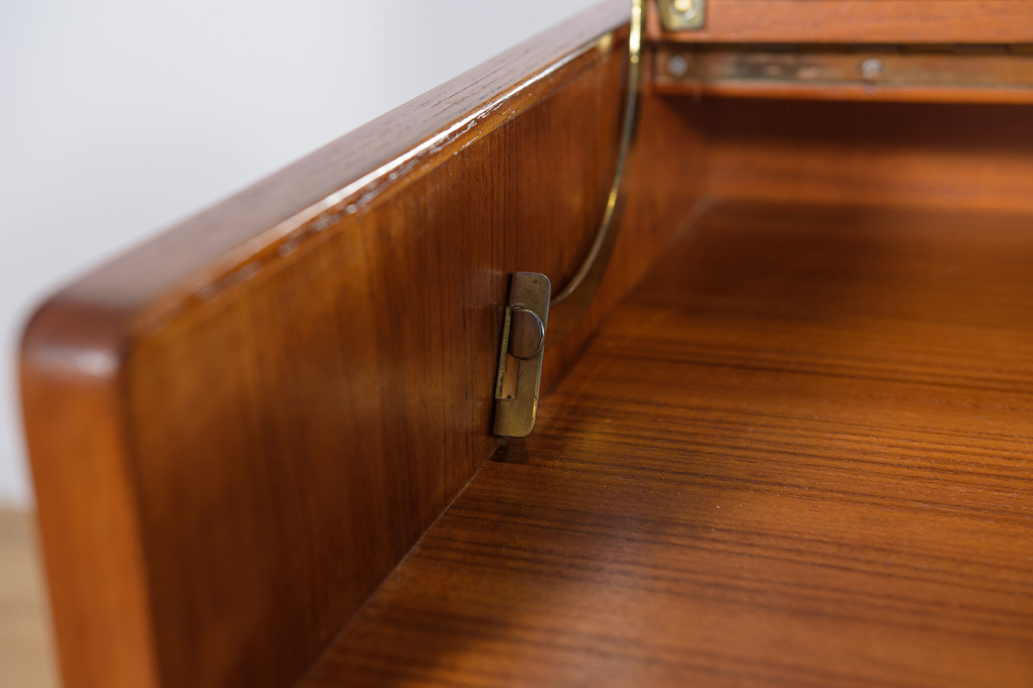 Coiffeuse danoise en teck du milieu du siècle, années 1960