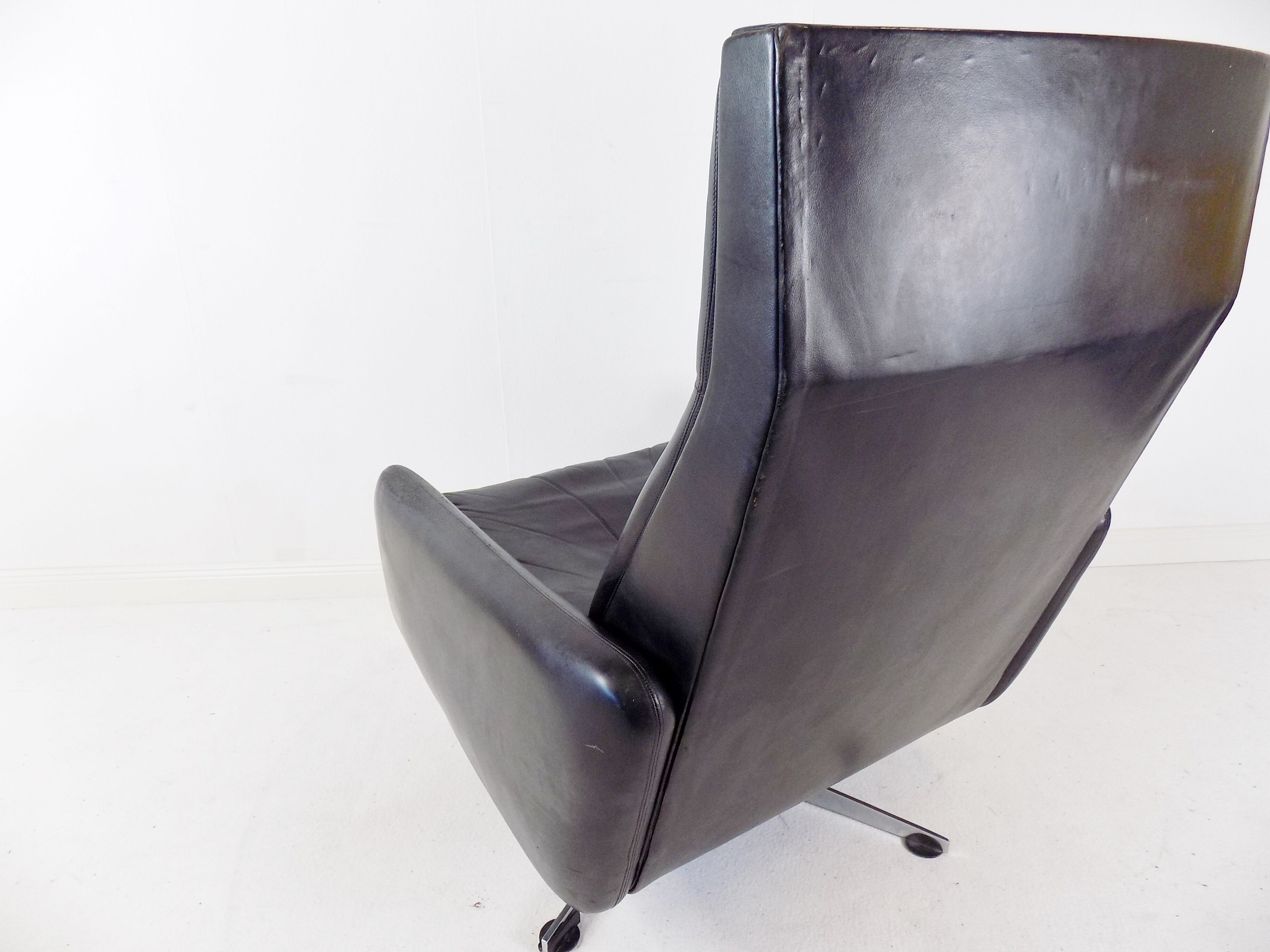 Leather armchair 60s black