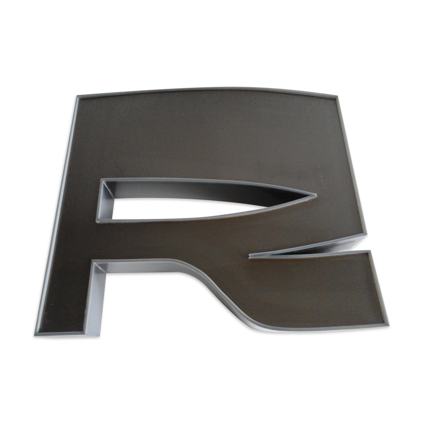 Vintage "R" sign letter