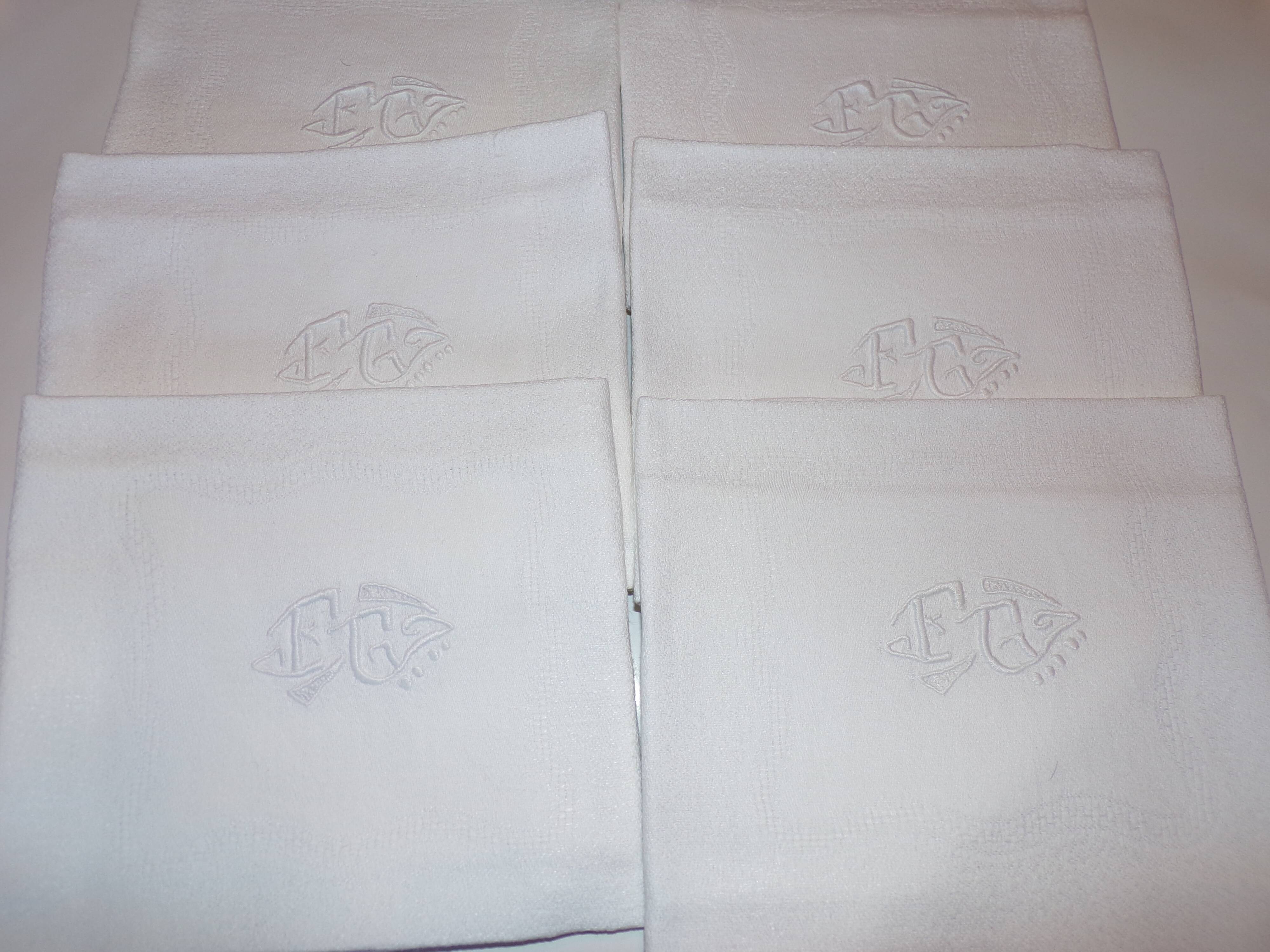Lot of 6 towels old Monogram white "fw"