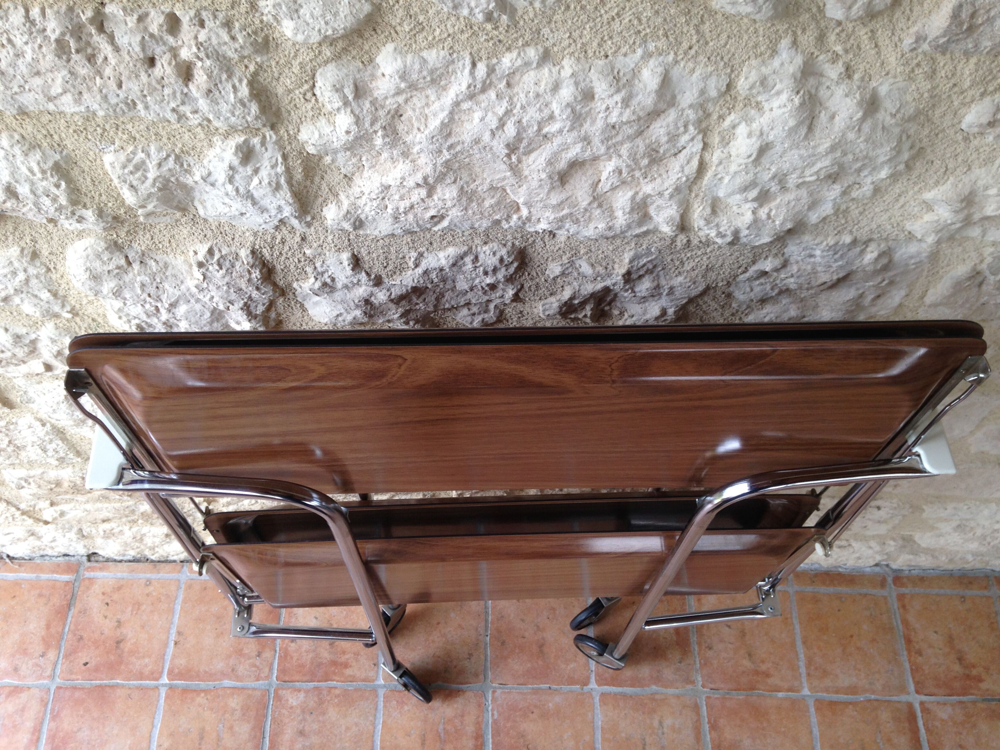 Serving table in formica 60/70