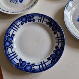 Set of 12 old flat plates