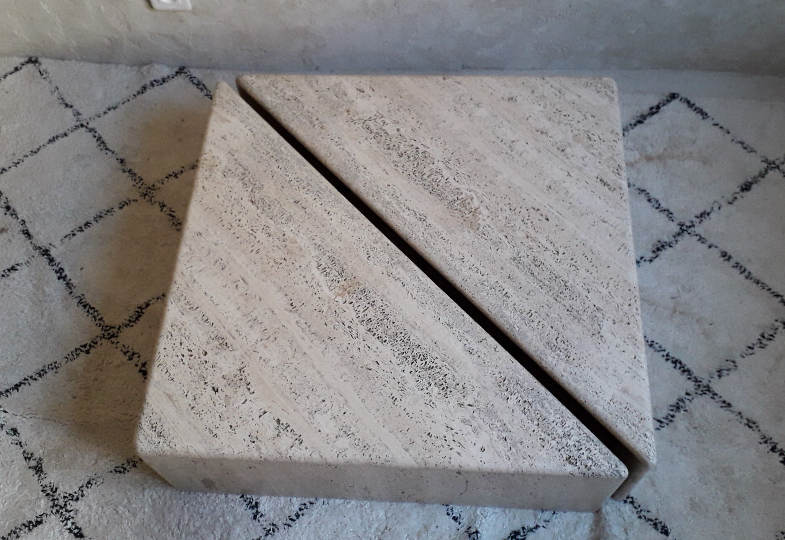 Coffee table in travertine