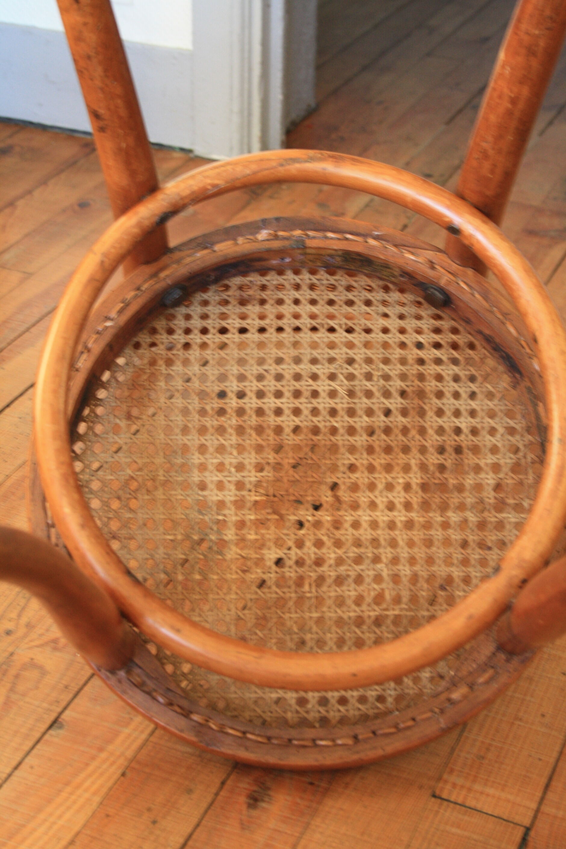 Chaise Thonet N°15 cannée