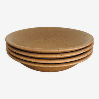 4 hollow plates in speckled stoneware