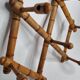 Portemanteau mural extensible en bois imitant le bambou, sept patères