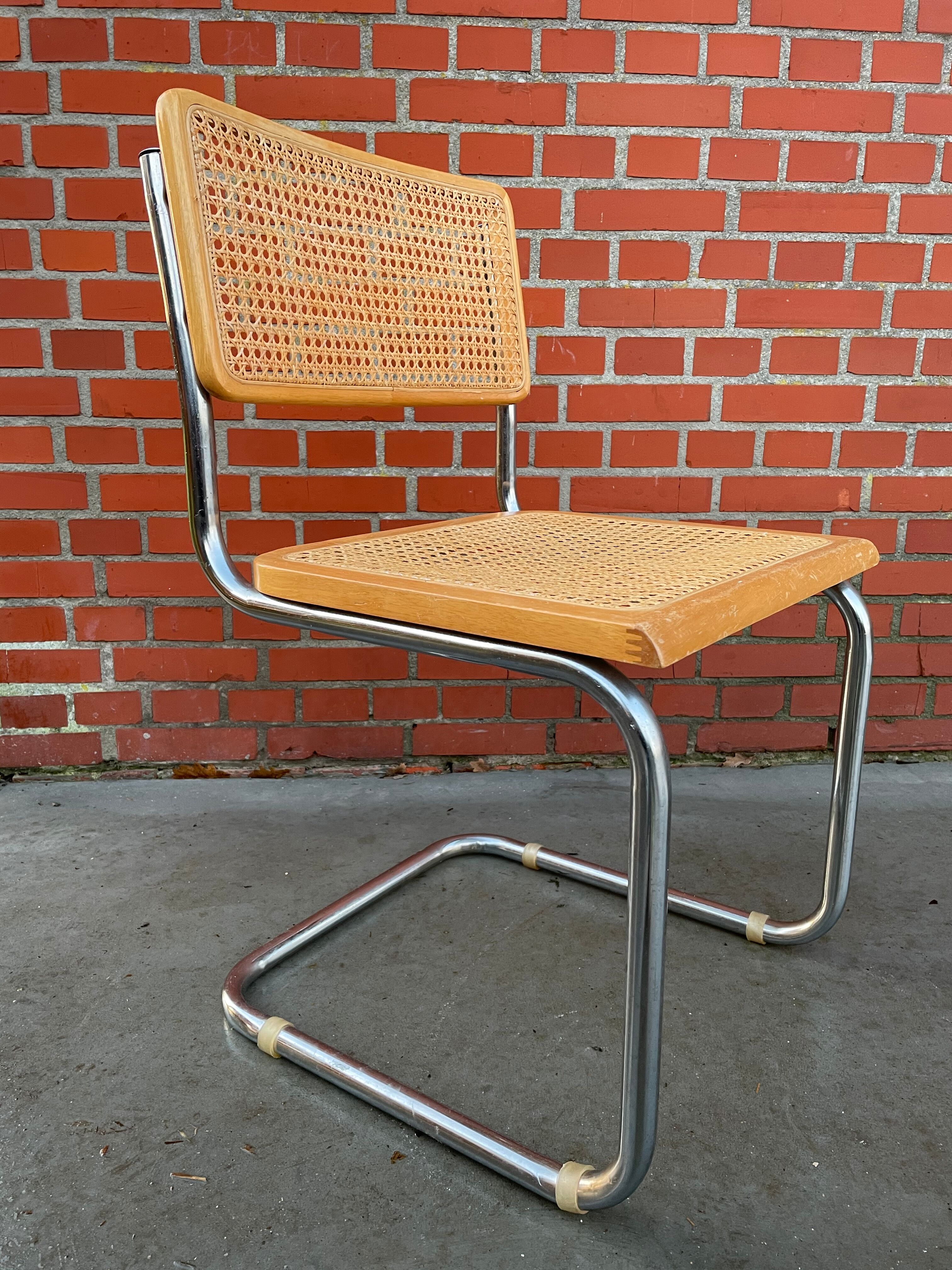 Cesca chair b32 model design Marcel Breuer