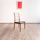 Chaise modèle 82 « Ambassade » en teck massif par Niels O. Møller, Danemark