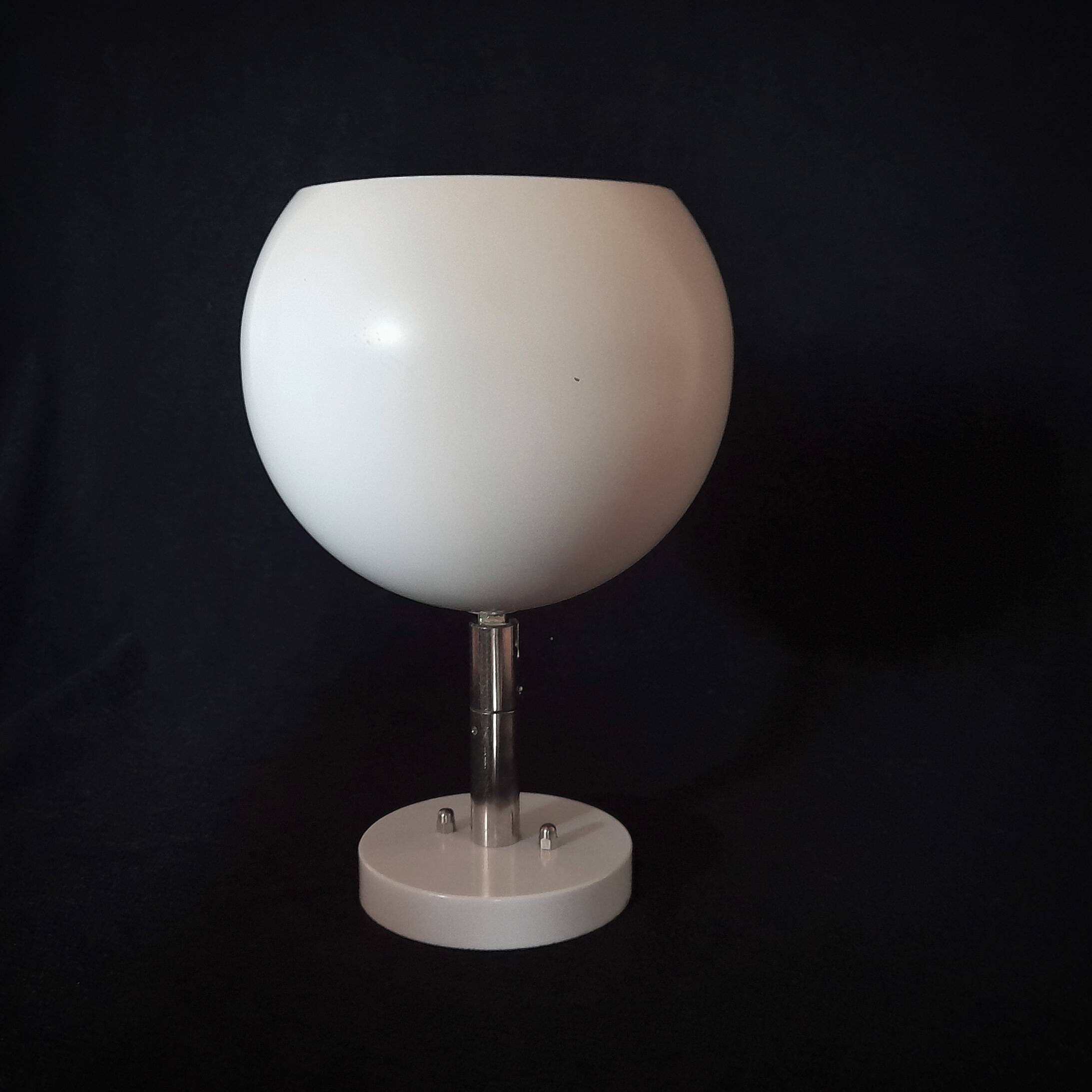 New Raak Amsterdam ball wall light