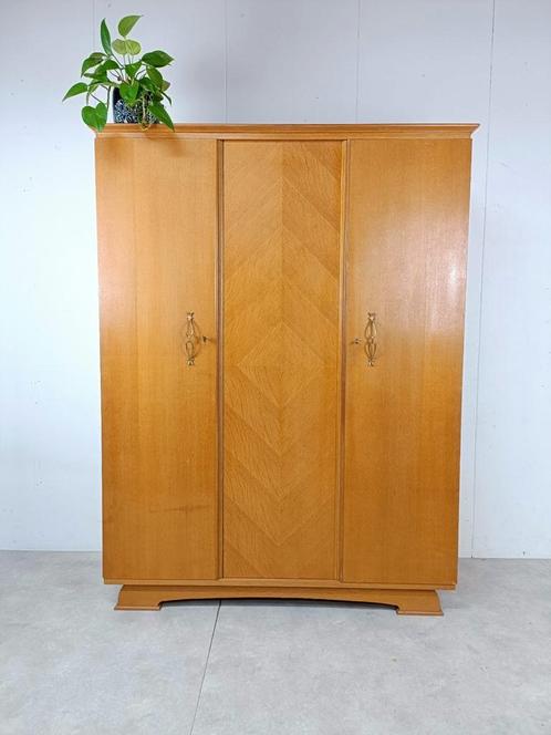 Vintage cabinet 60s in oak veneer