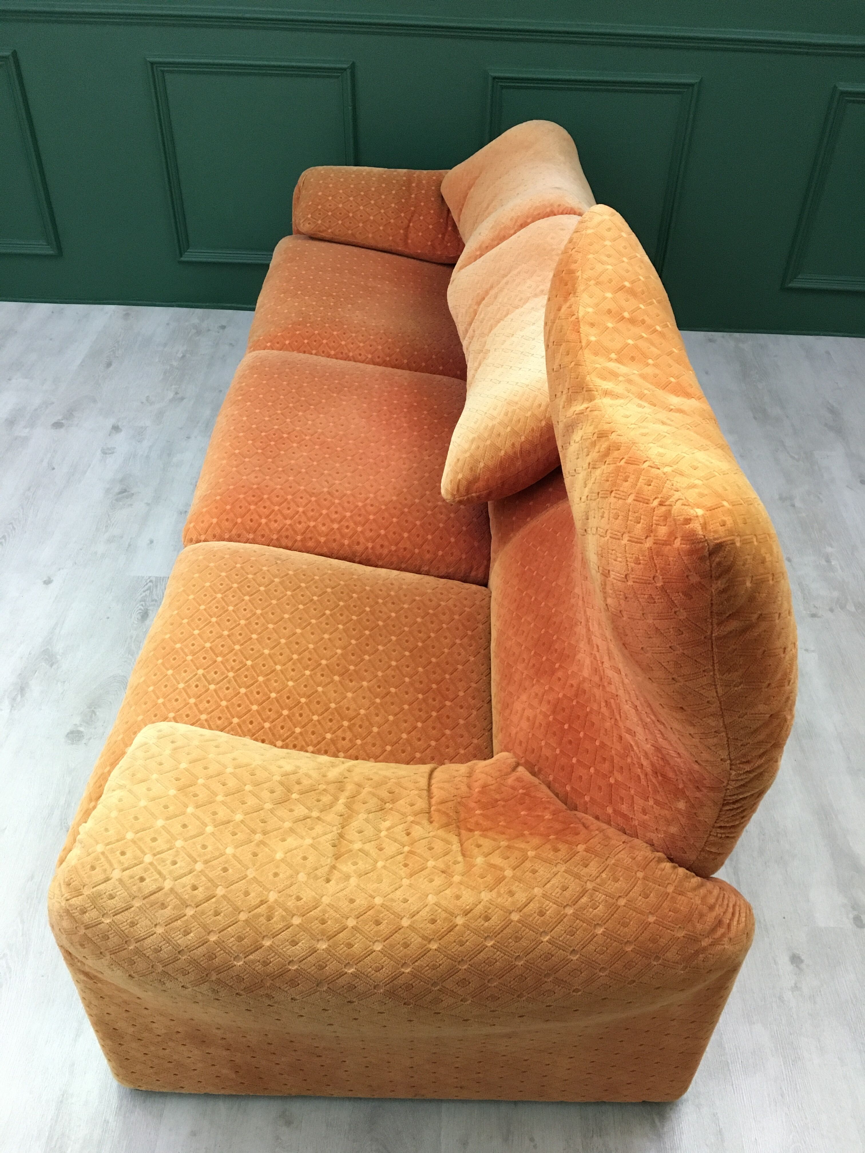 Maralunga 3 seater sofa by Vico Magistretti for Cassina