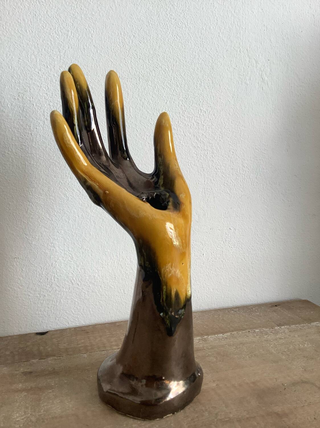 Hand ring holder or soliflore