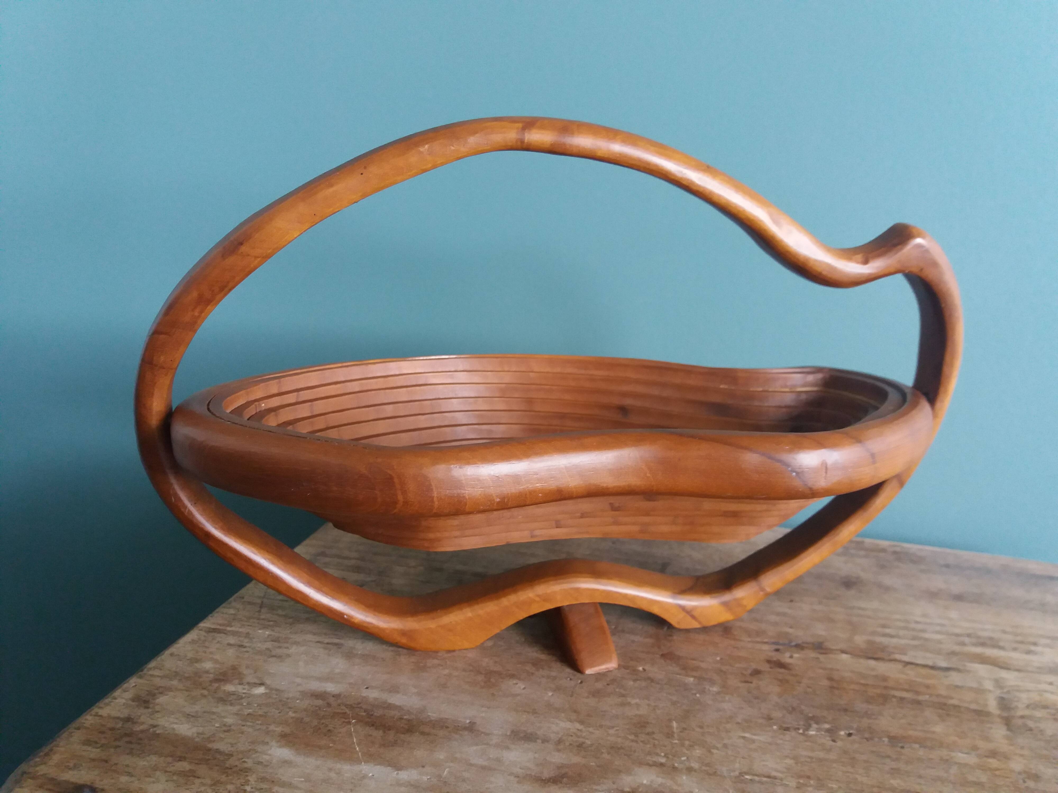 Foldable fruit basket basket, artisanal trivet