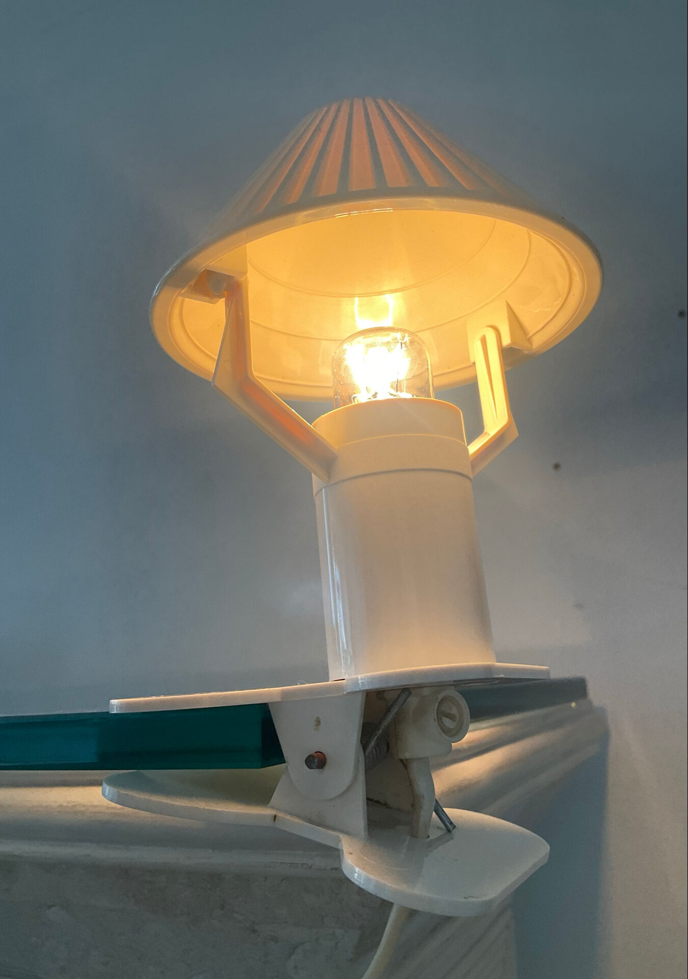 Lampe champignon à pince des années 60-70