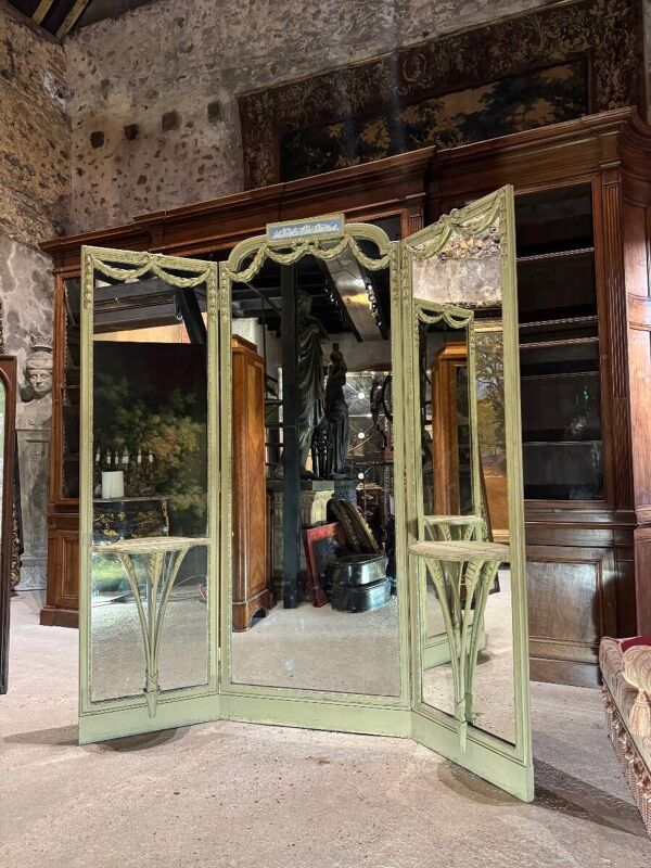 Miroir triptyque de style Louis XVI d’époque Napoléon III