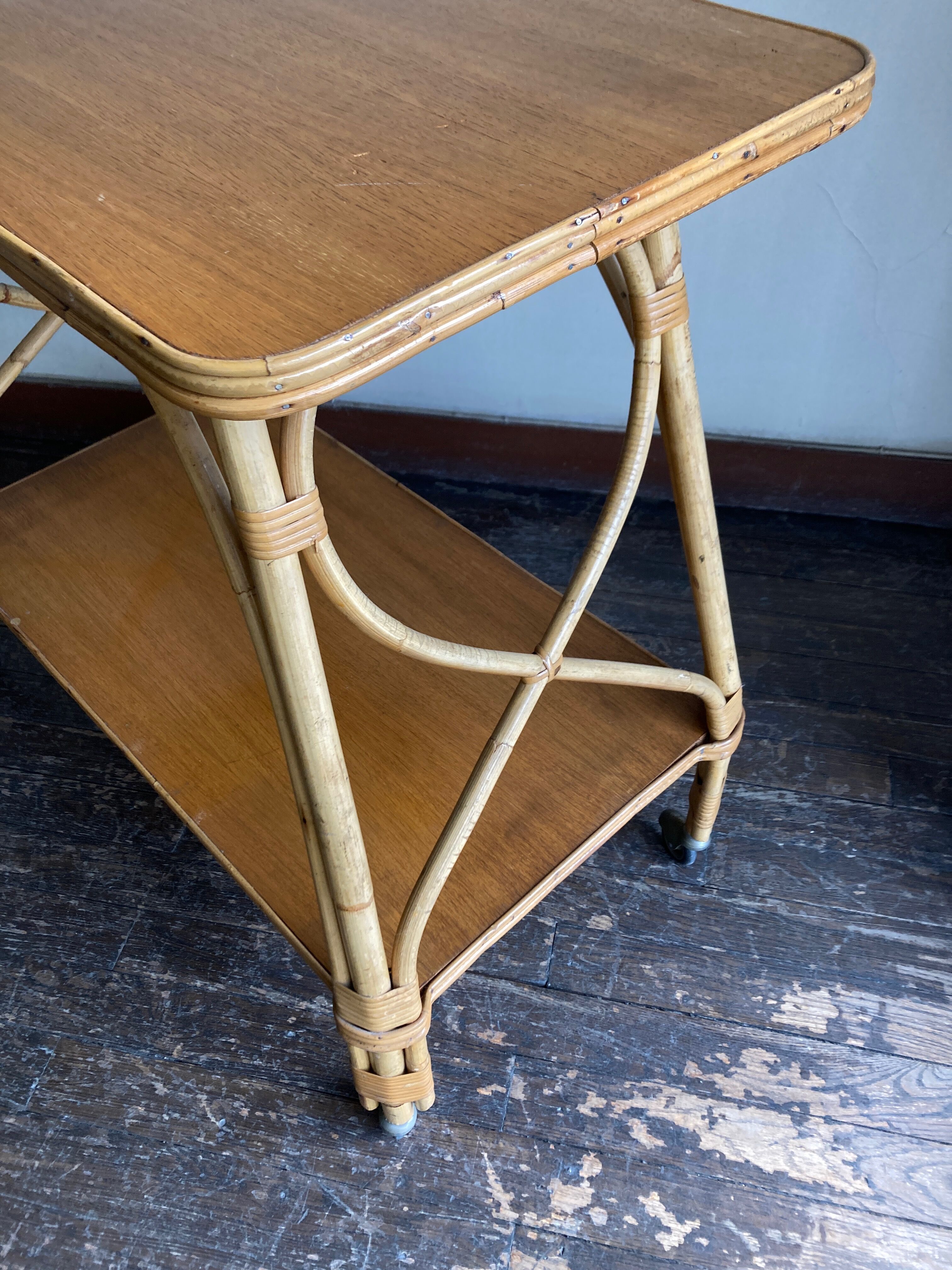 Side table provence 1960 in rattan and plyvood on wheels