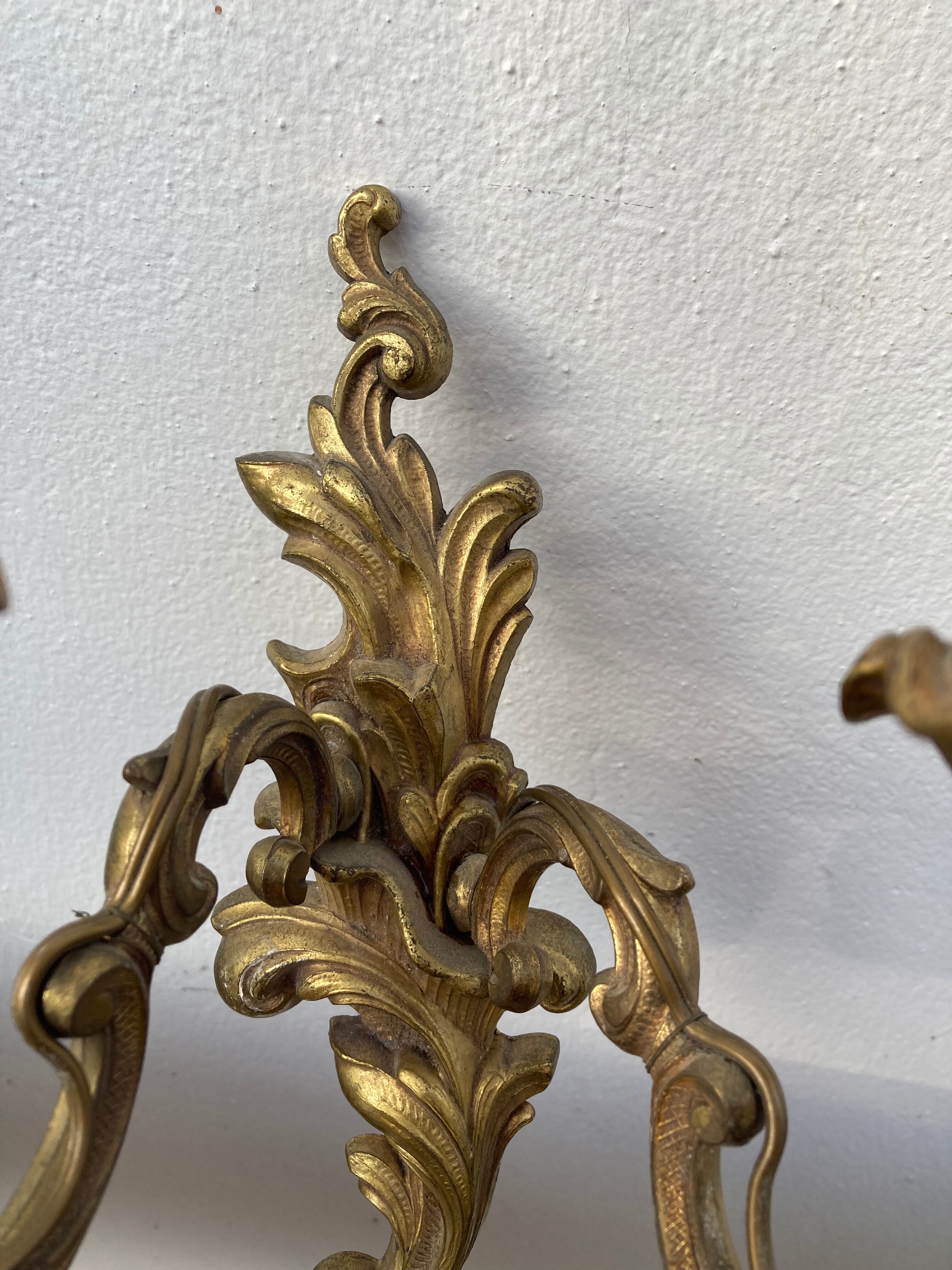 Wall lamp in gilded bronze style Louis XV rocaille with 2 branches