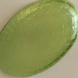 Oval glass shell-shaped dish