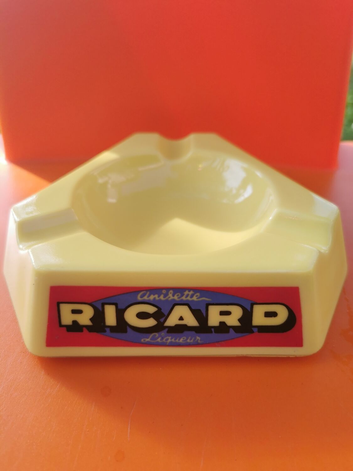 Ashtray Ricard Anisette