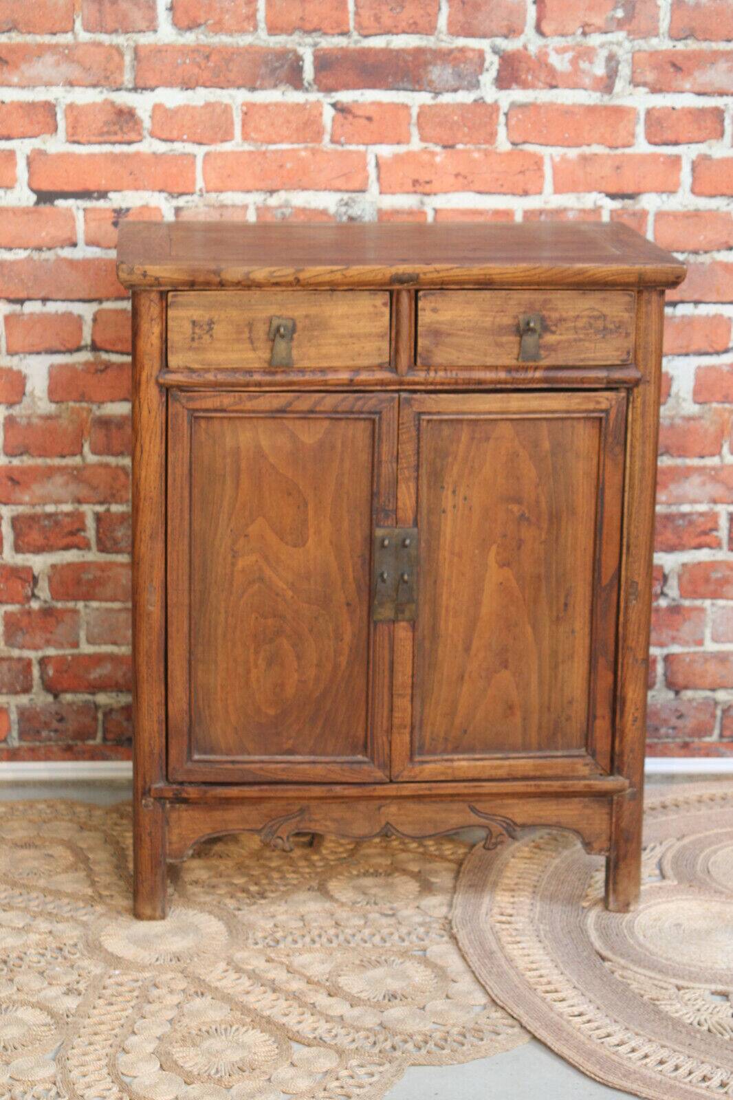 Armoire chinoise du XIXème.