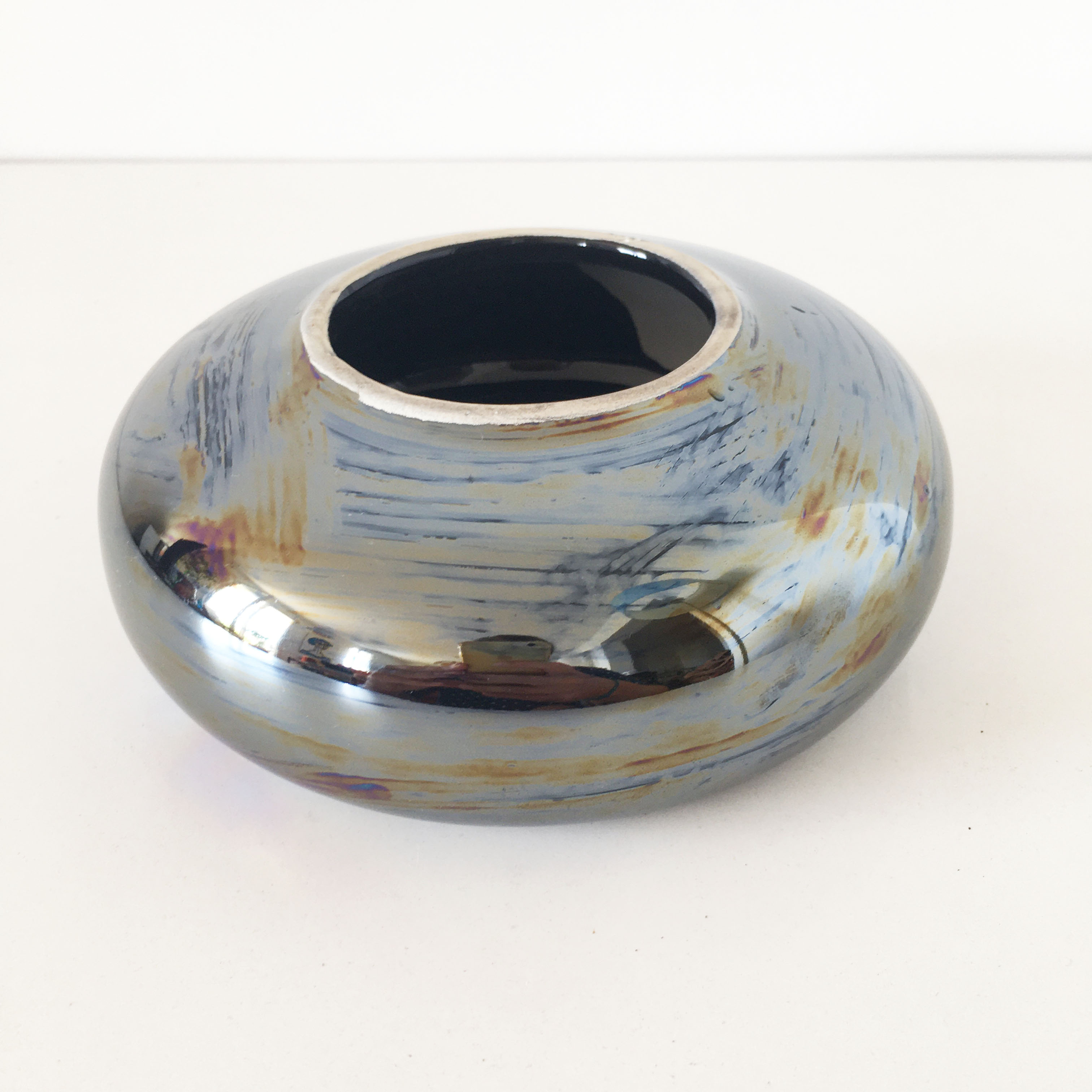 Ceramic silver enamel ashtray