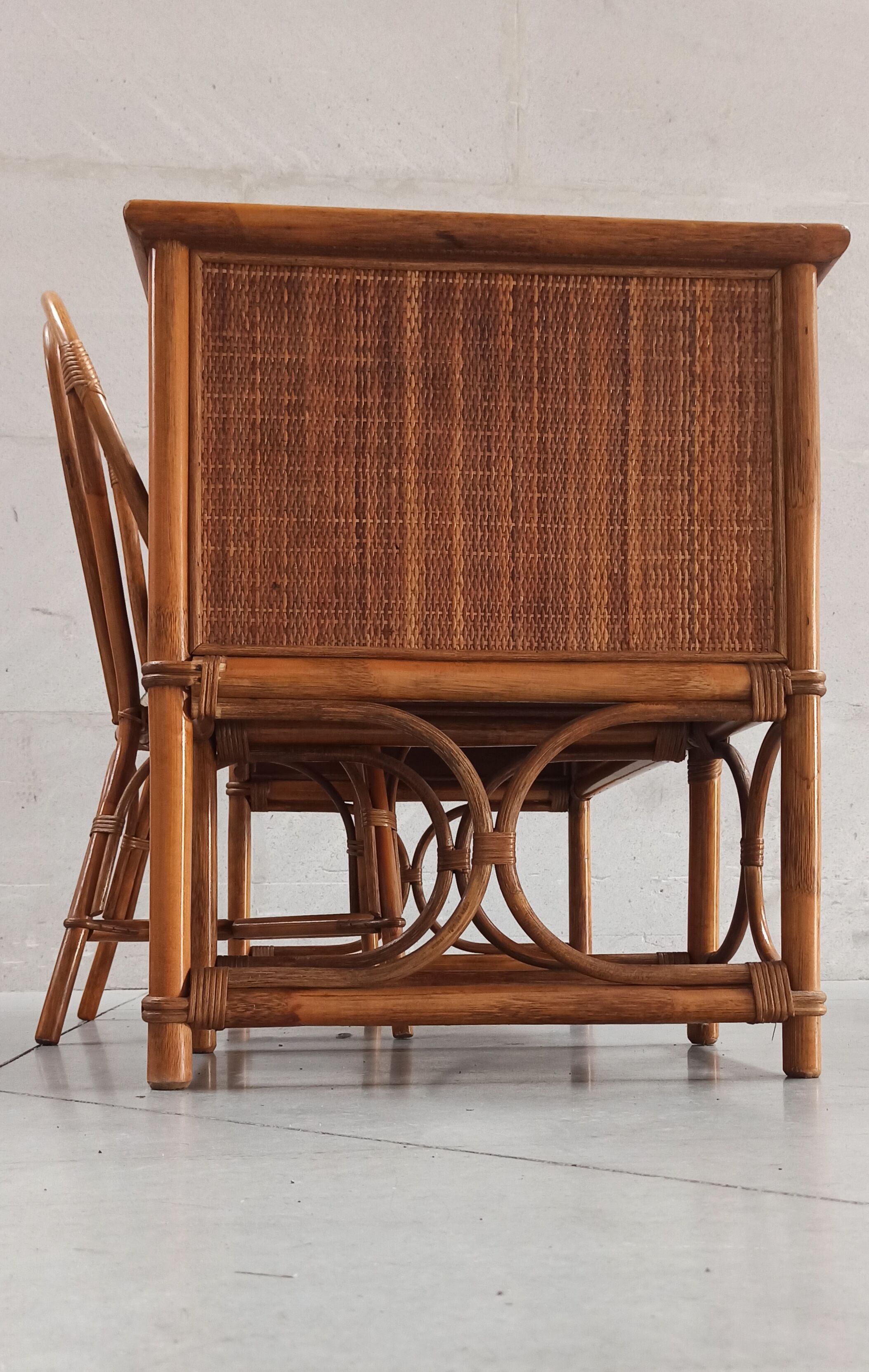 Bureau et chaise en bambou et rotin