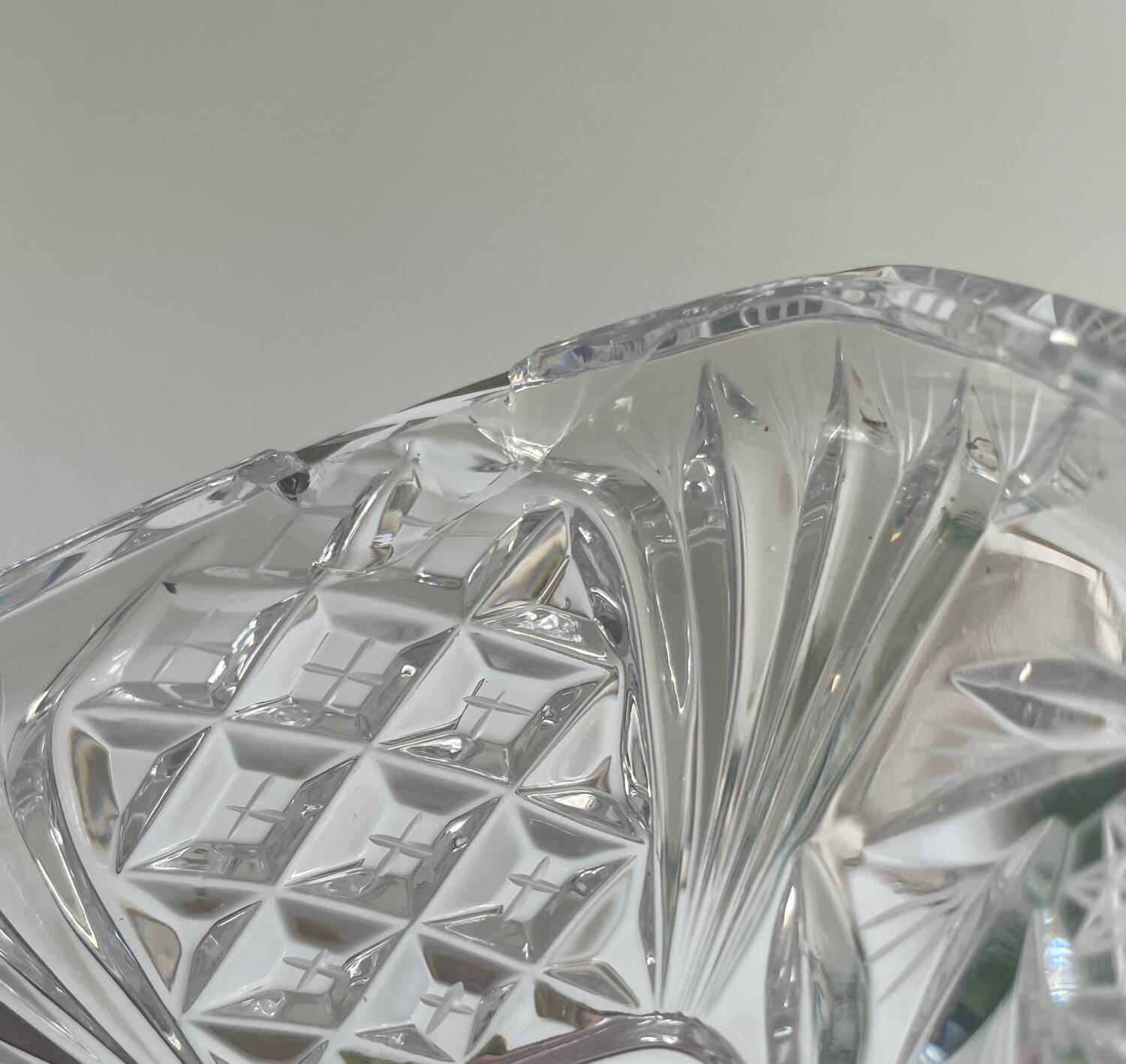 Cut crystal candy box