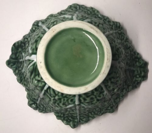 Soup tureen in slip in the shape of cabbage Portugal