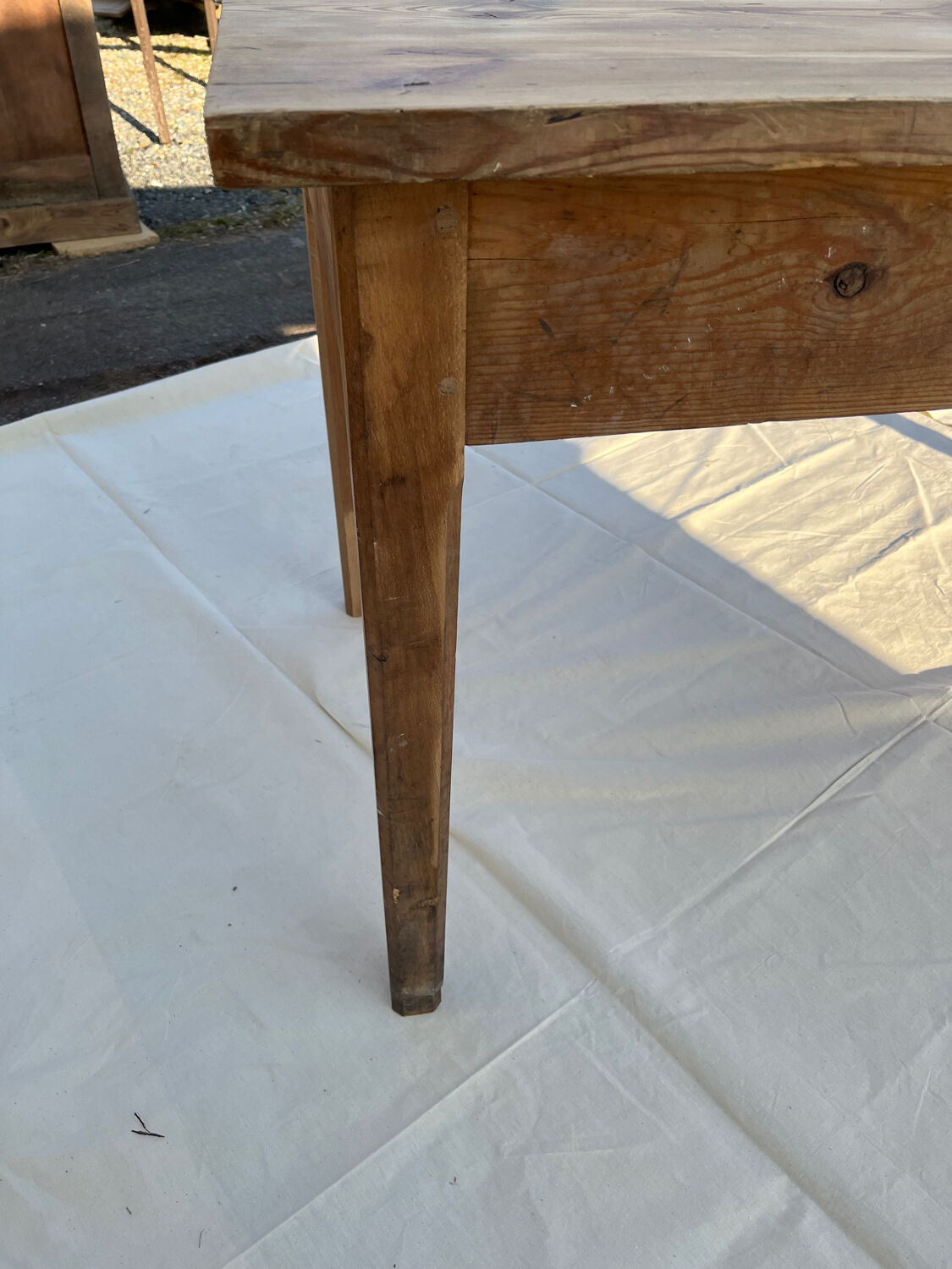 Farmhouse table