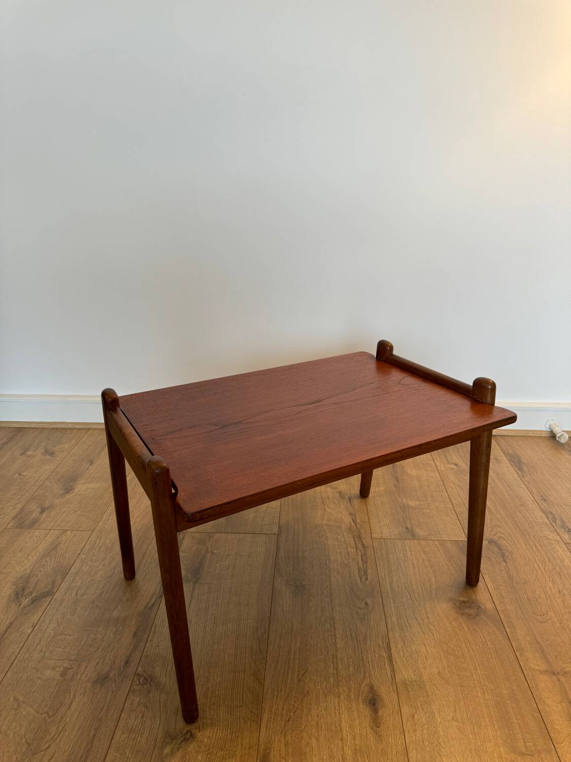 Table d'appoint vintage années 1960 en teck