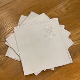 4 linen napkins