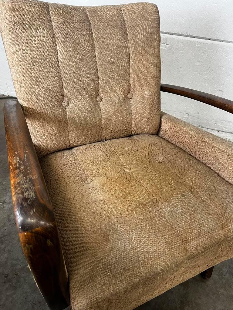 Vintage armchair/foot warmer with armrests: design project