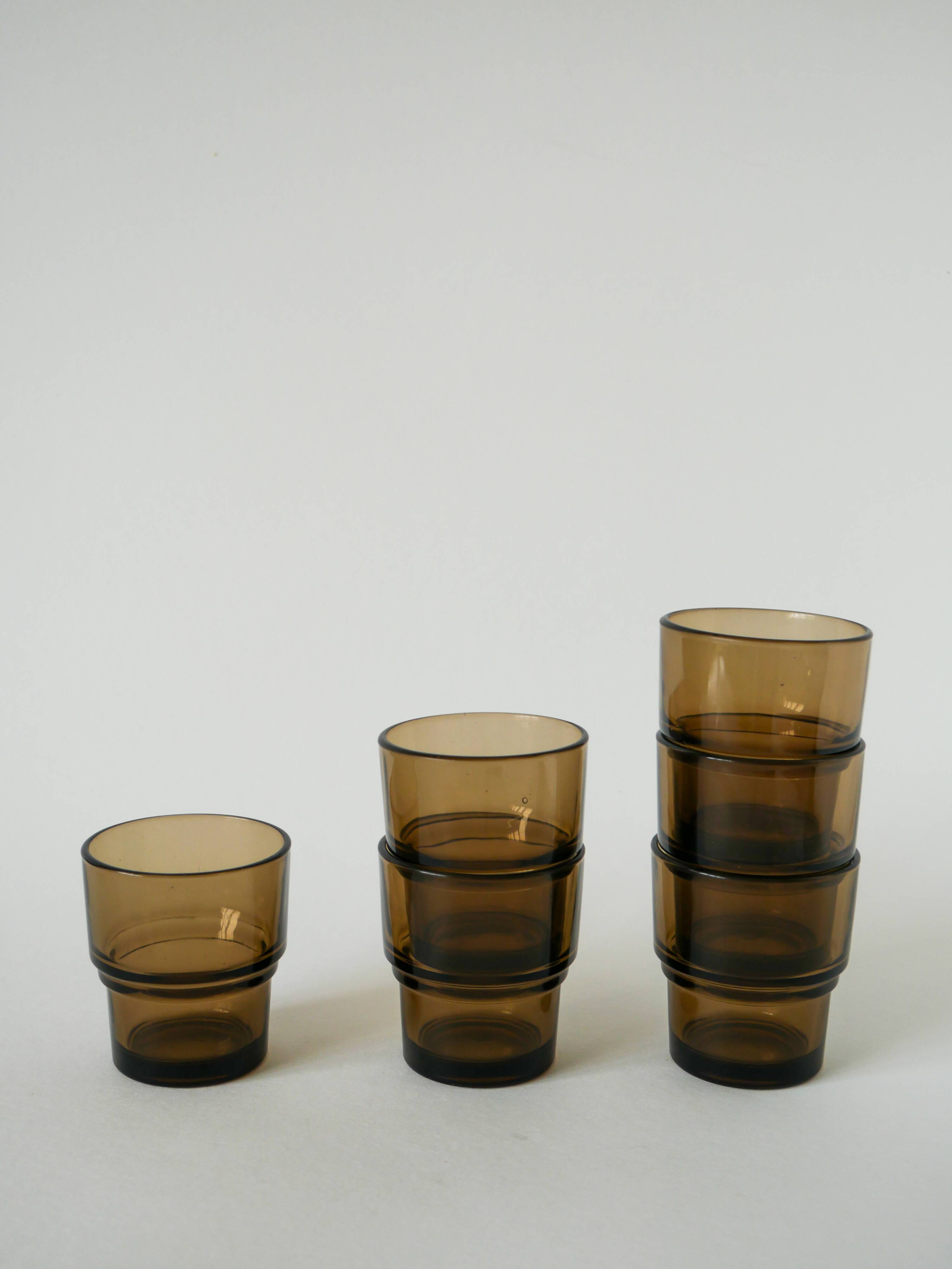 Set of 6 smoked glass water glasses, Design, 1970
