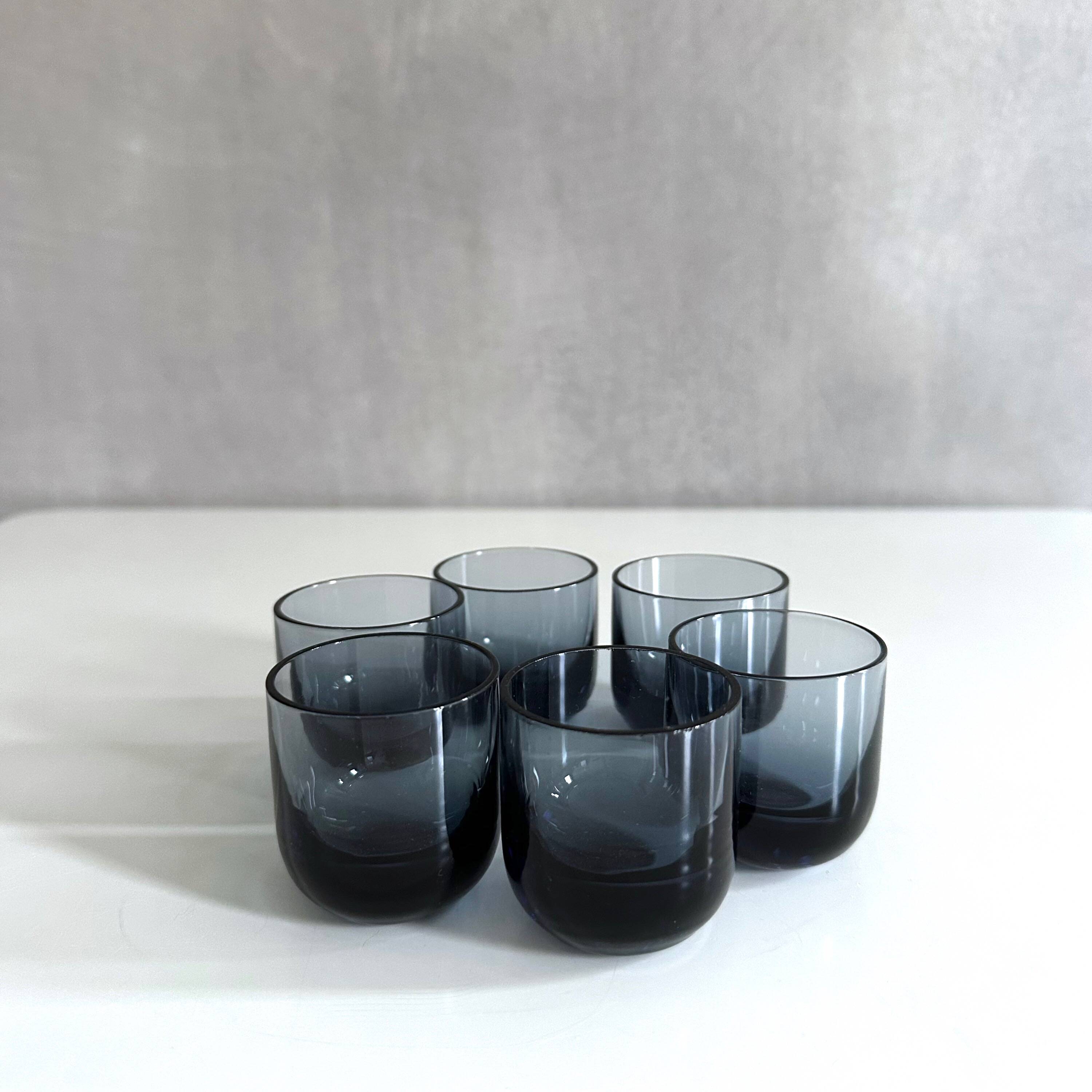 Liqueur carafe "Zistern" by Wilhelm Wagenfeld with glasses "Rapunzel"