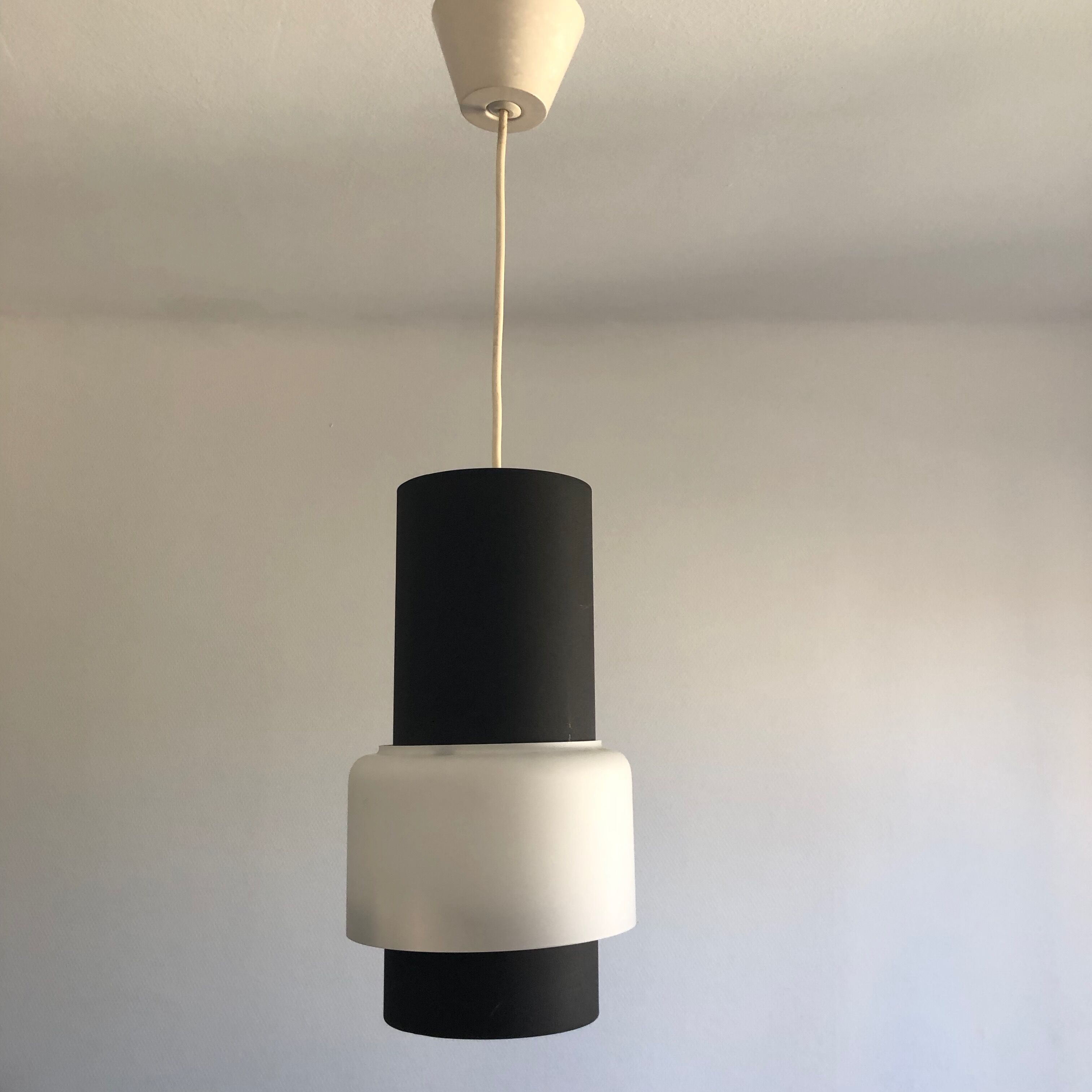 Vintage pendant lamp 1950 Louis Kalff Philips opaline - 33 cm
