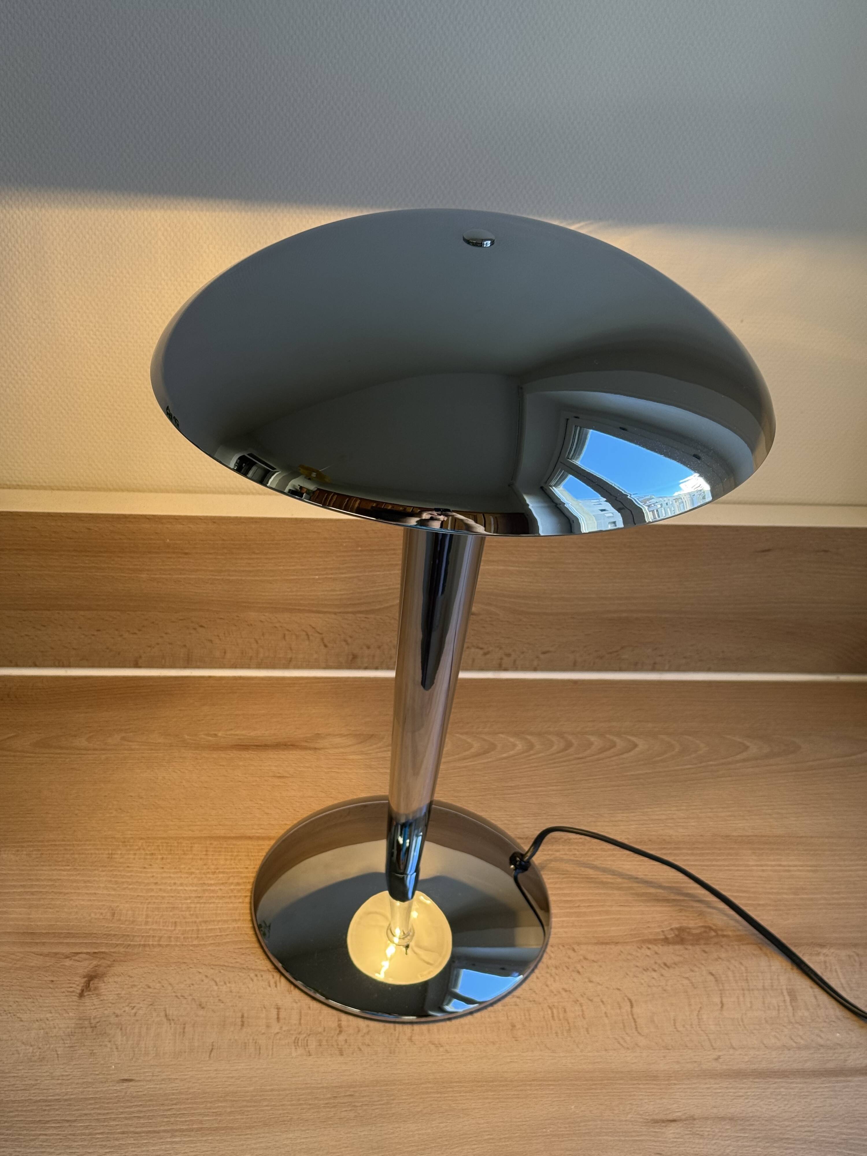 Table Lamp in Ship / Mushroom Style – Chrome Metal