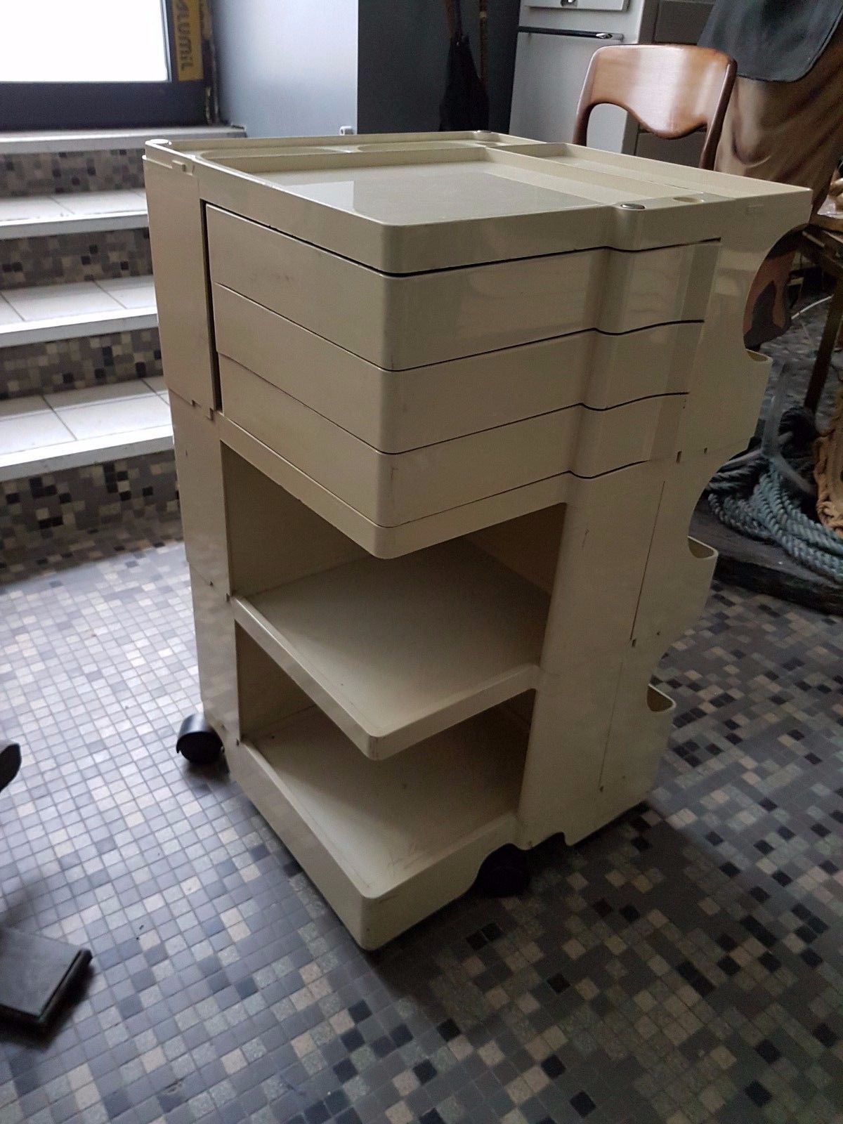 Mobile furniture Joe Colombo Boby