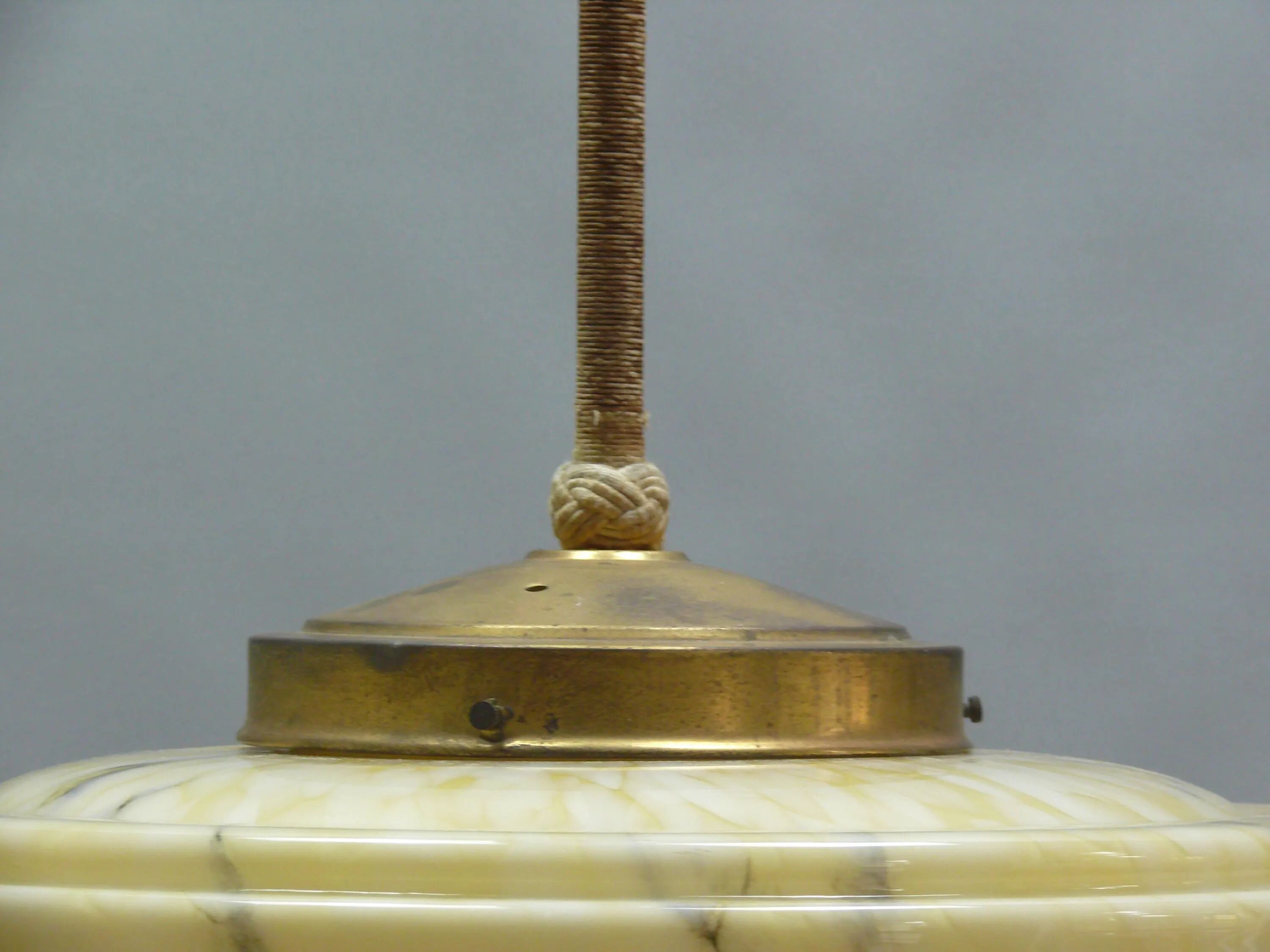 Grand plafonnier Art Déco en beige - années 1930-1940