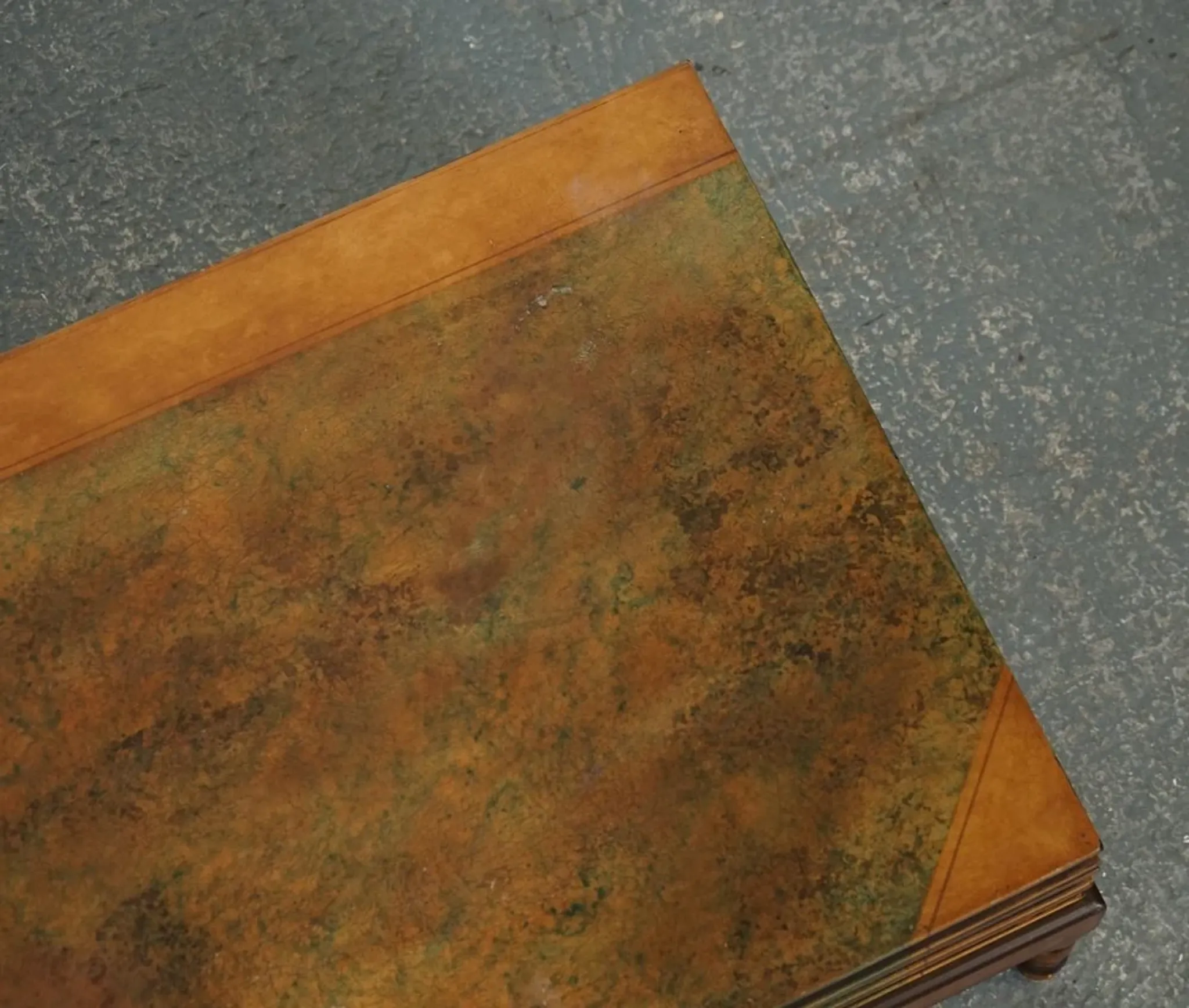 Vintage Coffee Table in Faux Leather with Internal Storage for Books