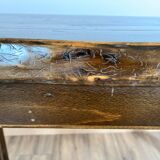 Table brutaliste