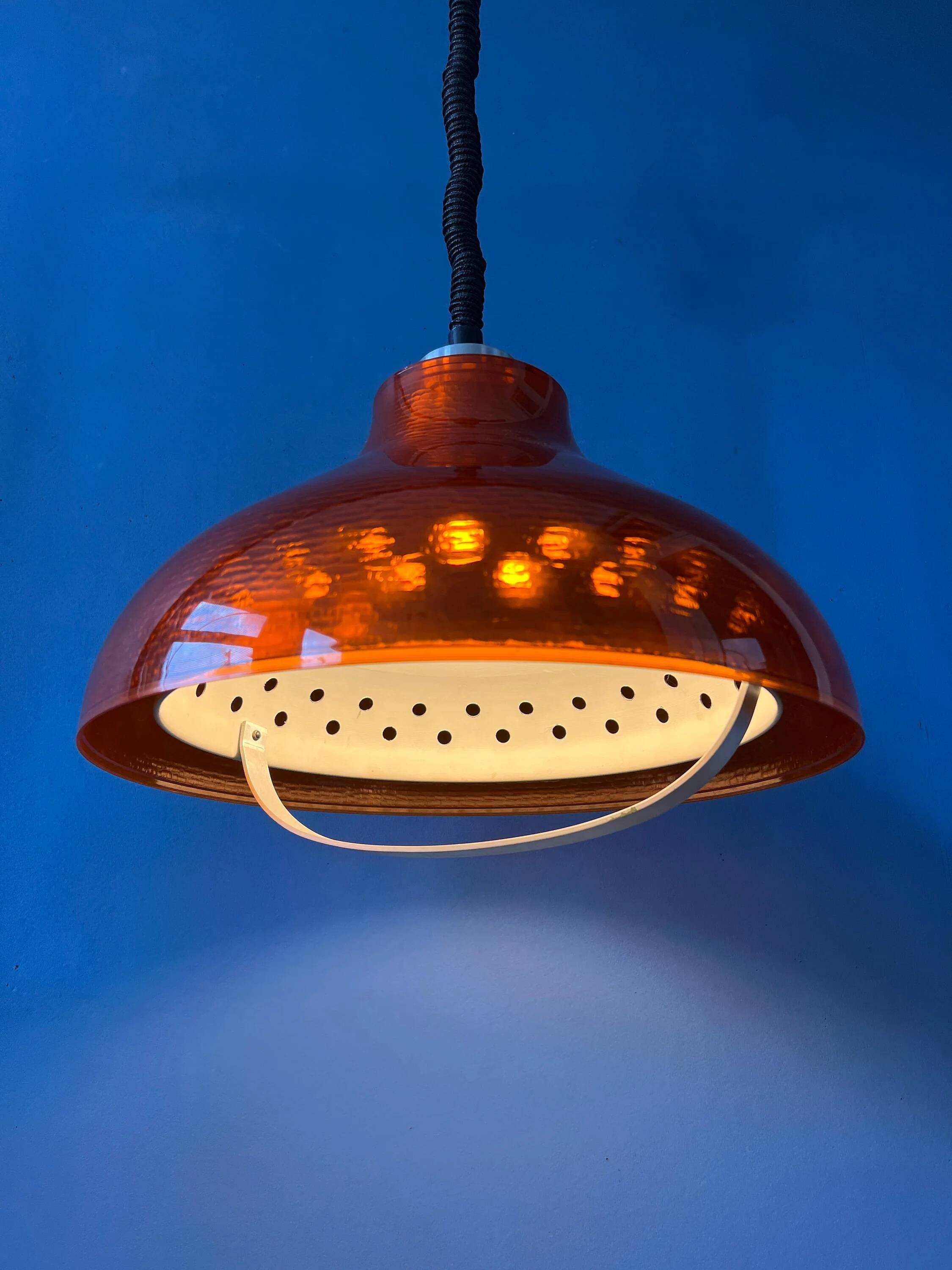 Suspension UFO Space Age in plexiglass, Mid-Century