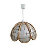 Mother-of-pearl rattan suspension