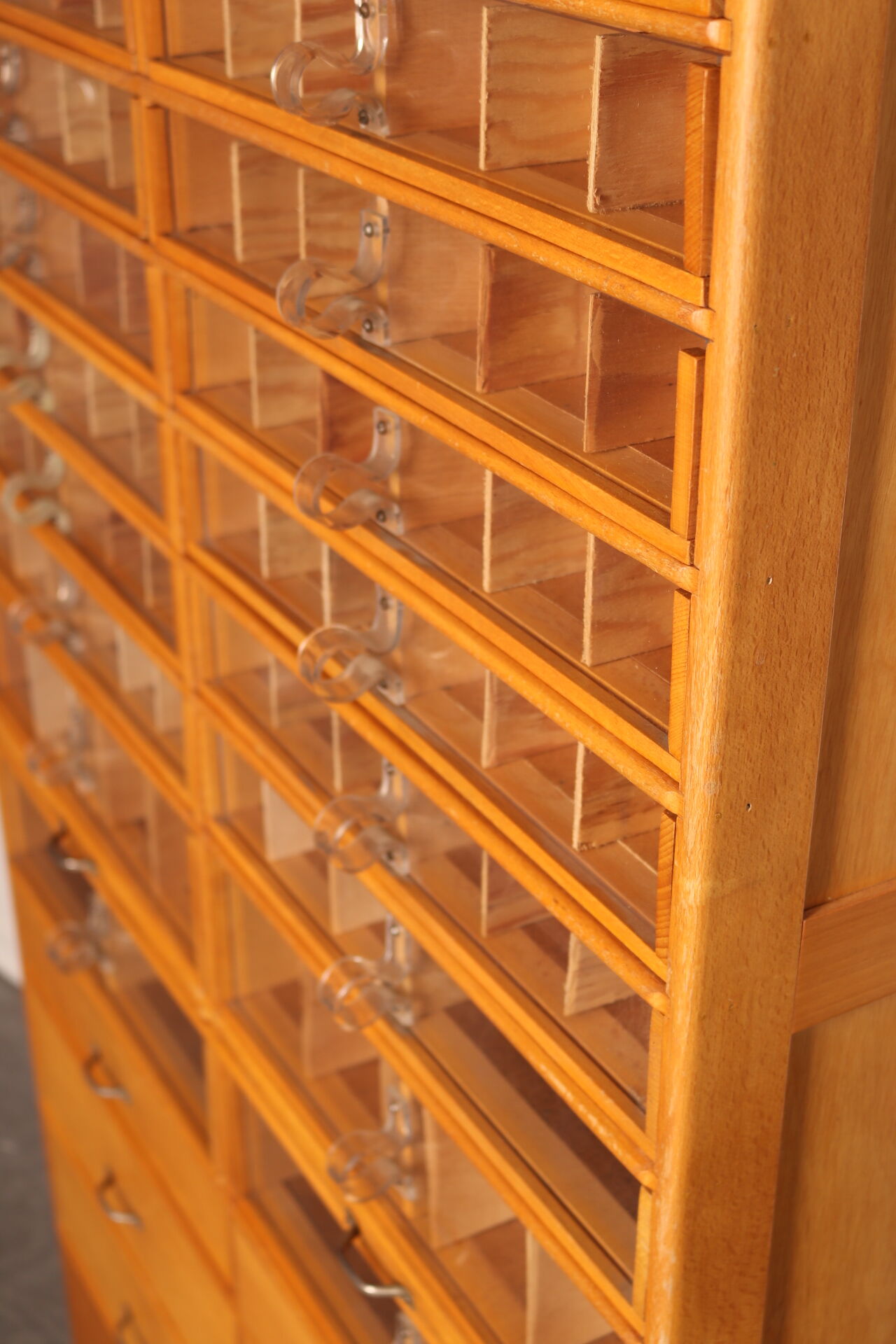 Xl vintage haberdashery 'tubor tubca' by poreye & fils - belgium - 1950's