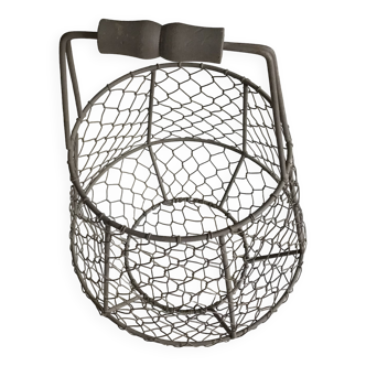Egg basket