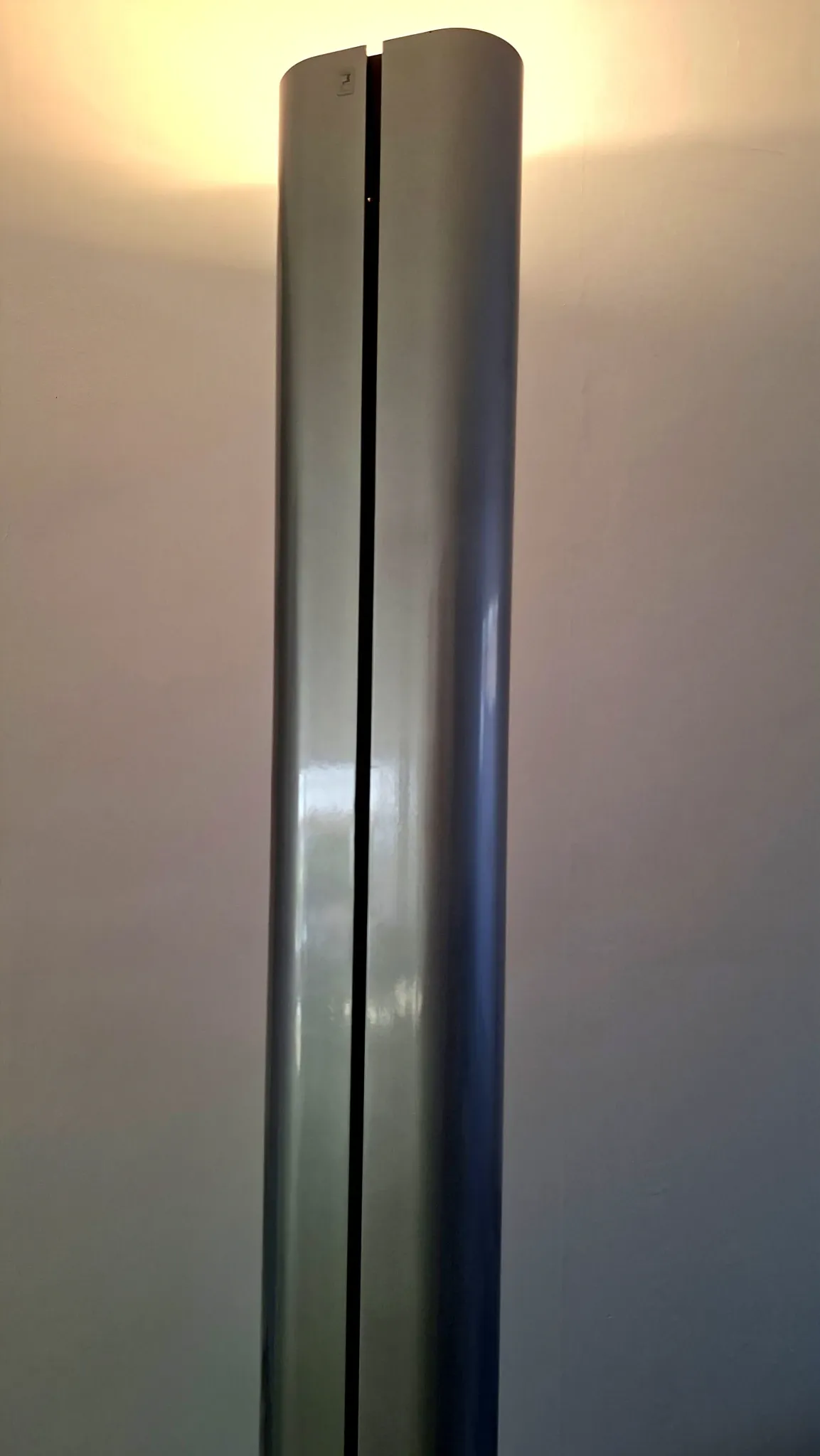 Megarón floor lamp Artemide