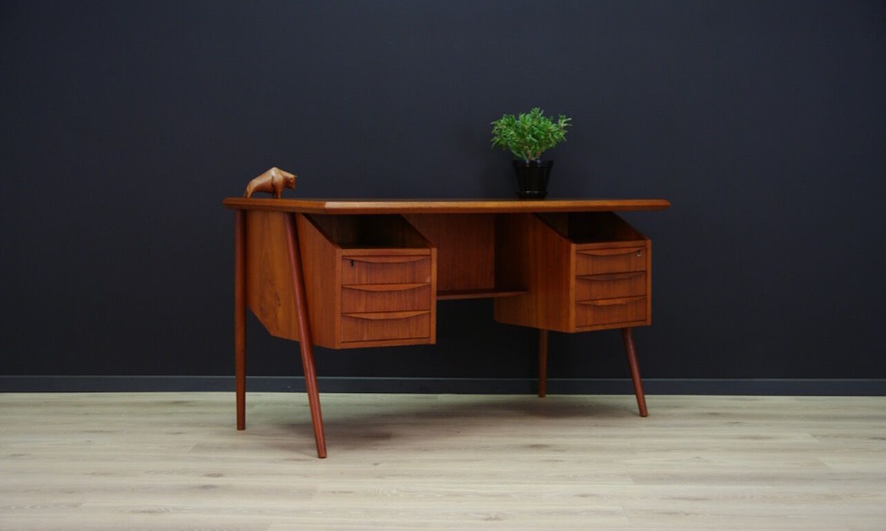 G.N. Tibergaard writing desk classic in teak