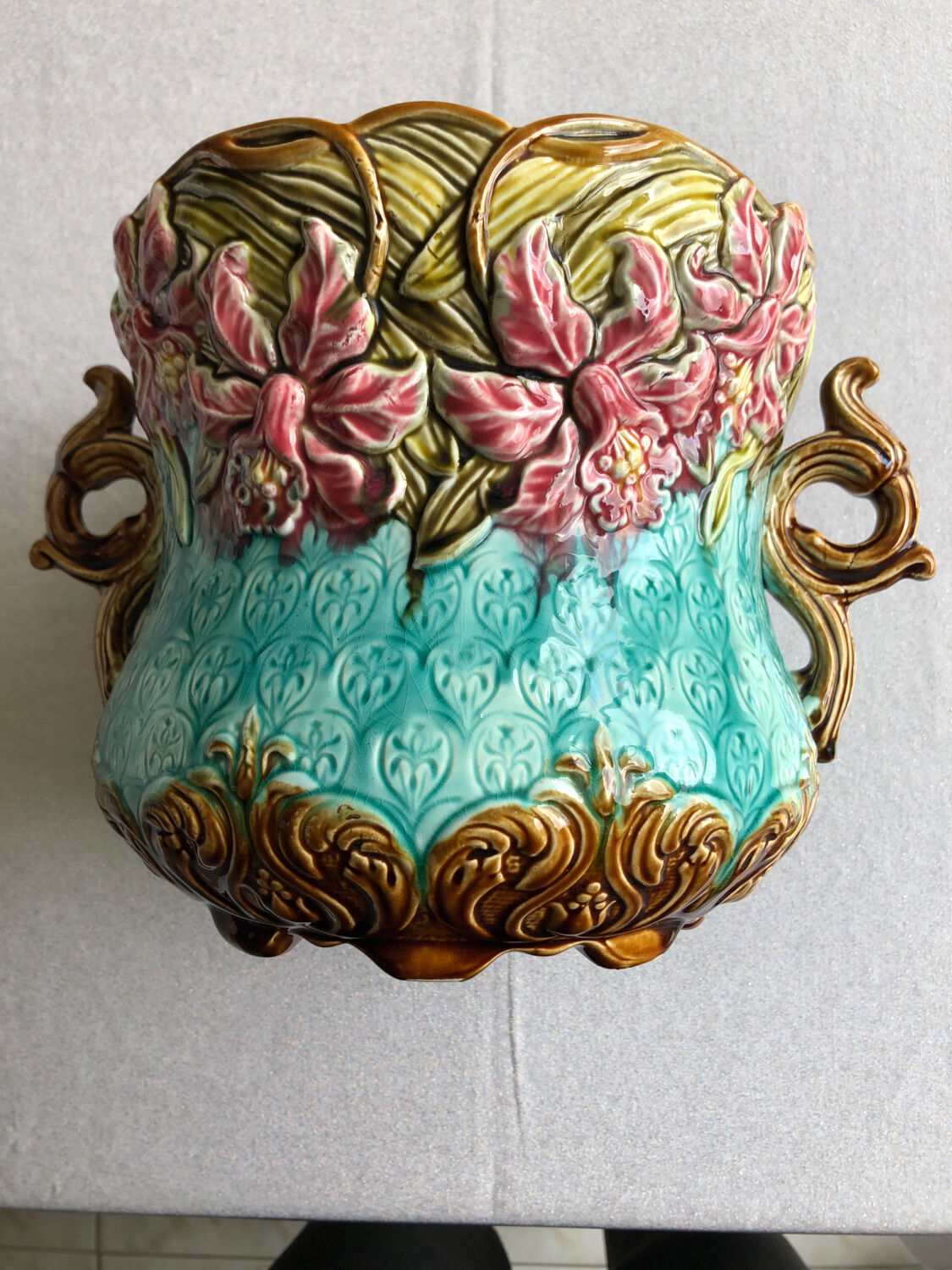 Slip pot cover